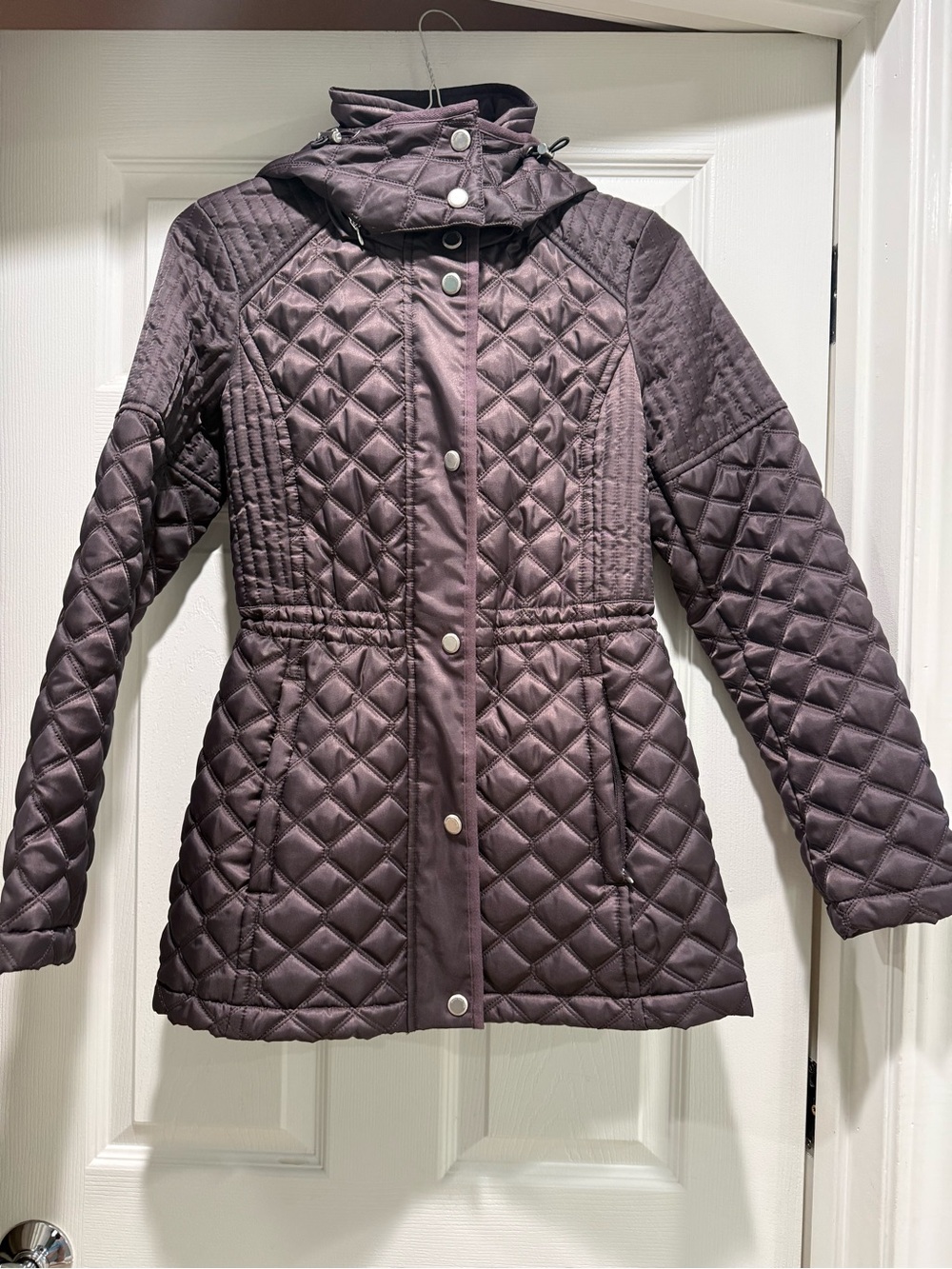 Women's Quilted Hooded Puffer Coat in Plum